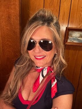 Meet your Posher, Cindy